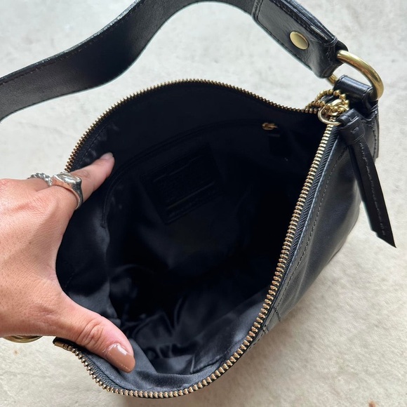 COACH Black Sufflette Leather Saddle Hobo Bag Shoulder Purse Handbag.. NWOT.. - Picture 6 of 10
